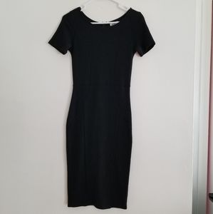 Simple Hourglass Black Dress